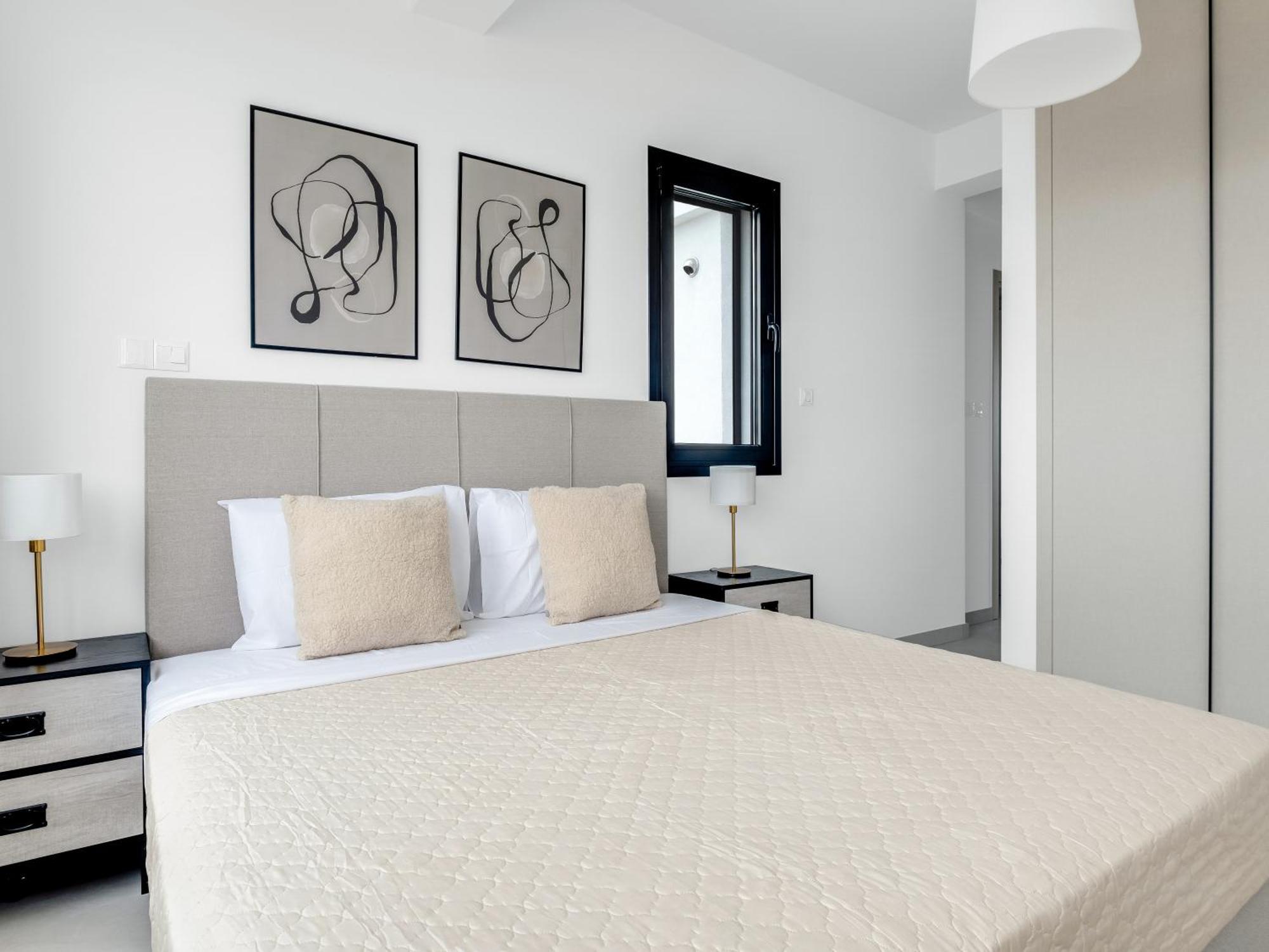 Sanders Elgio Limassol Quarto foto