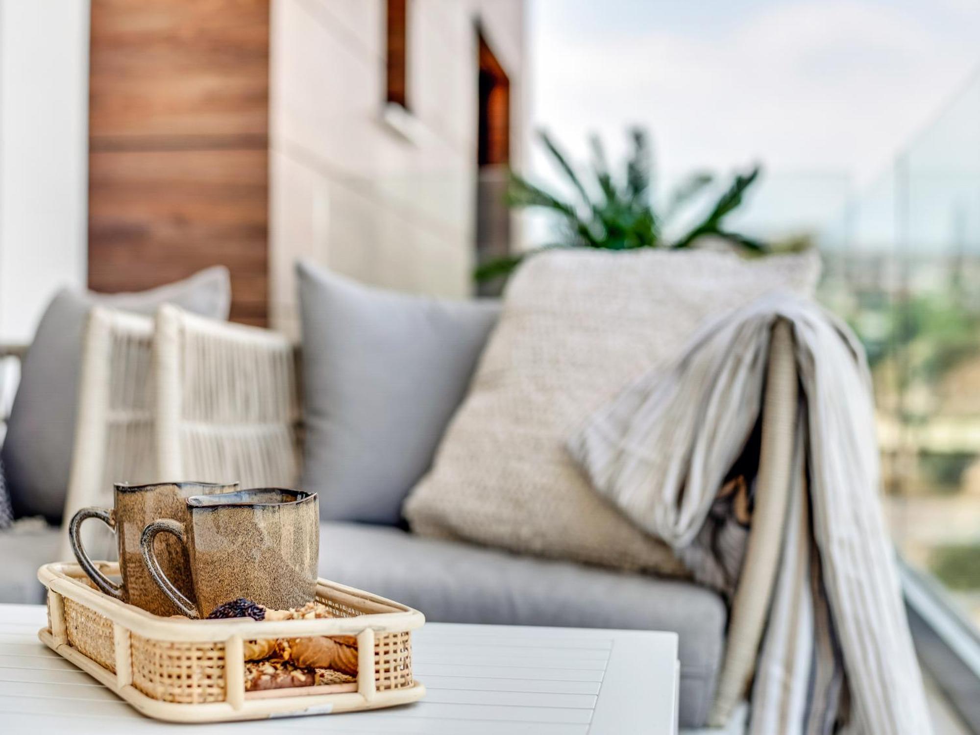 Sanders Elgio Limassol Quarto foto