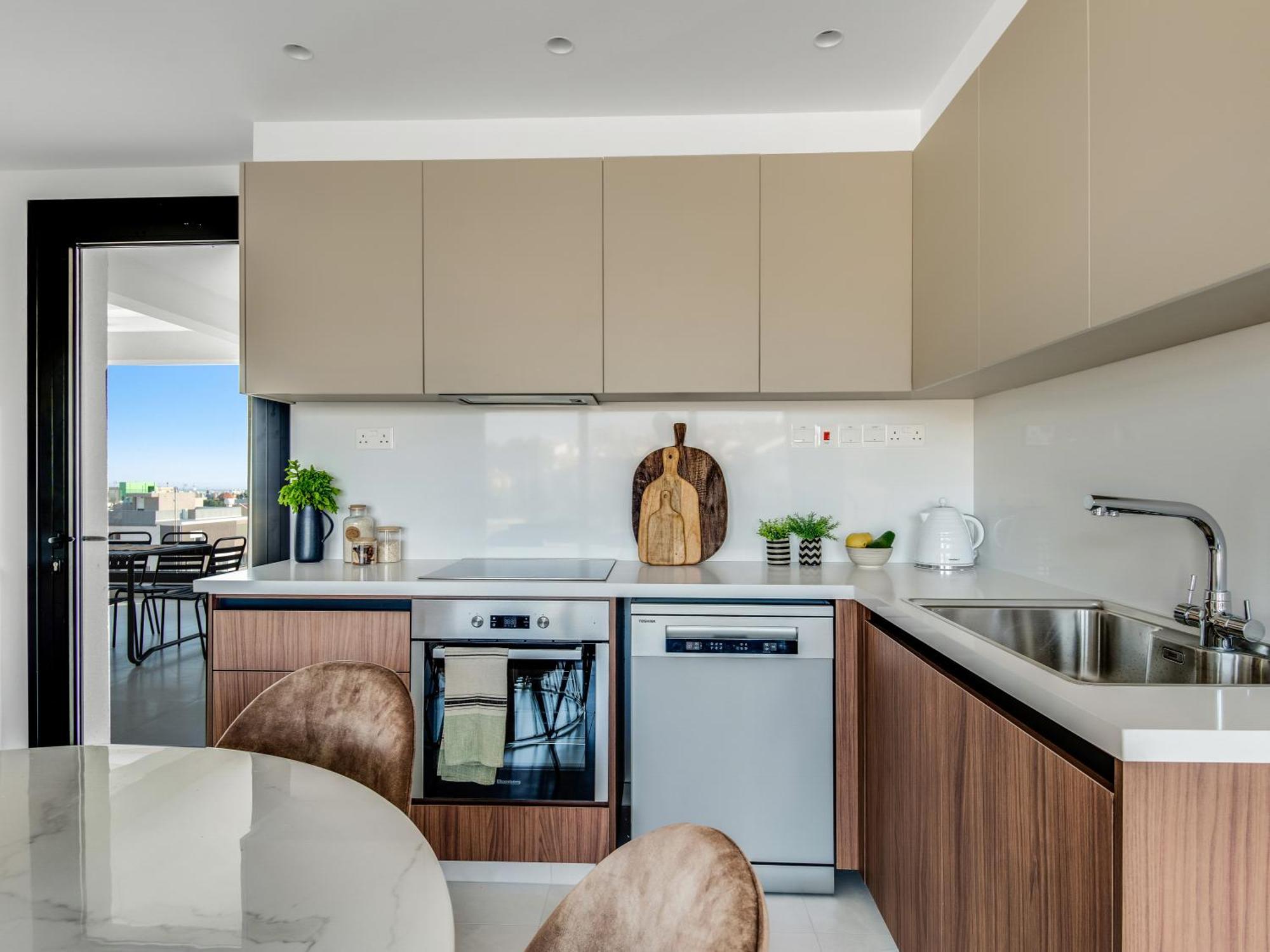Sanders Elgio Limassol Quarto foto