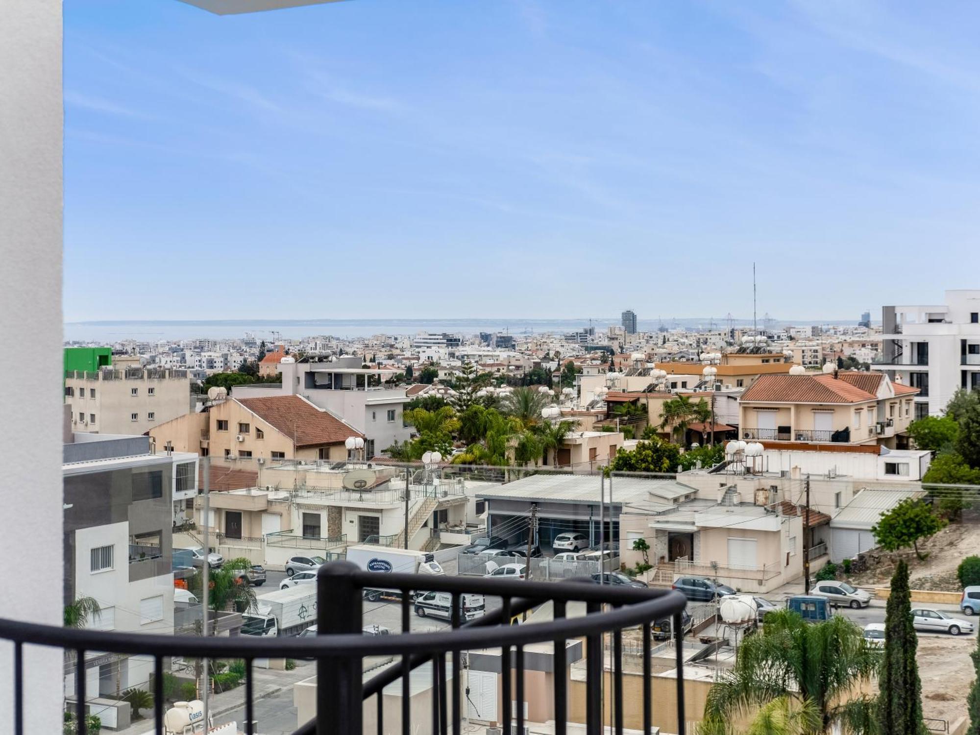 Sanders Elgio Limassol Quarto foto