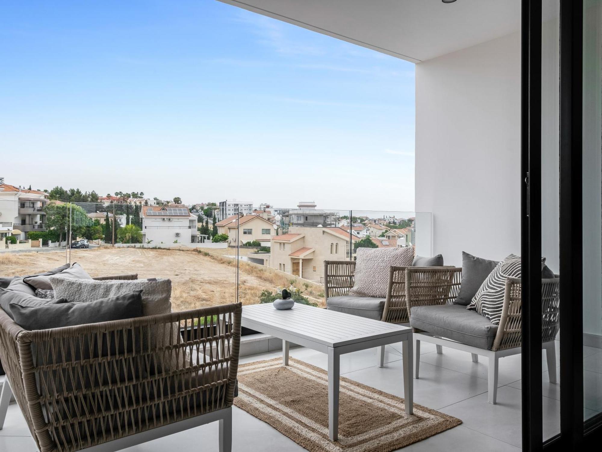 Sanders Elgio Limassol Quarto foto