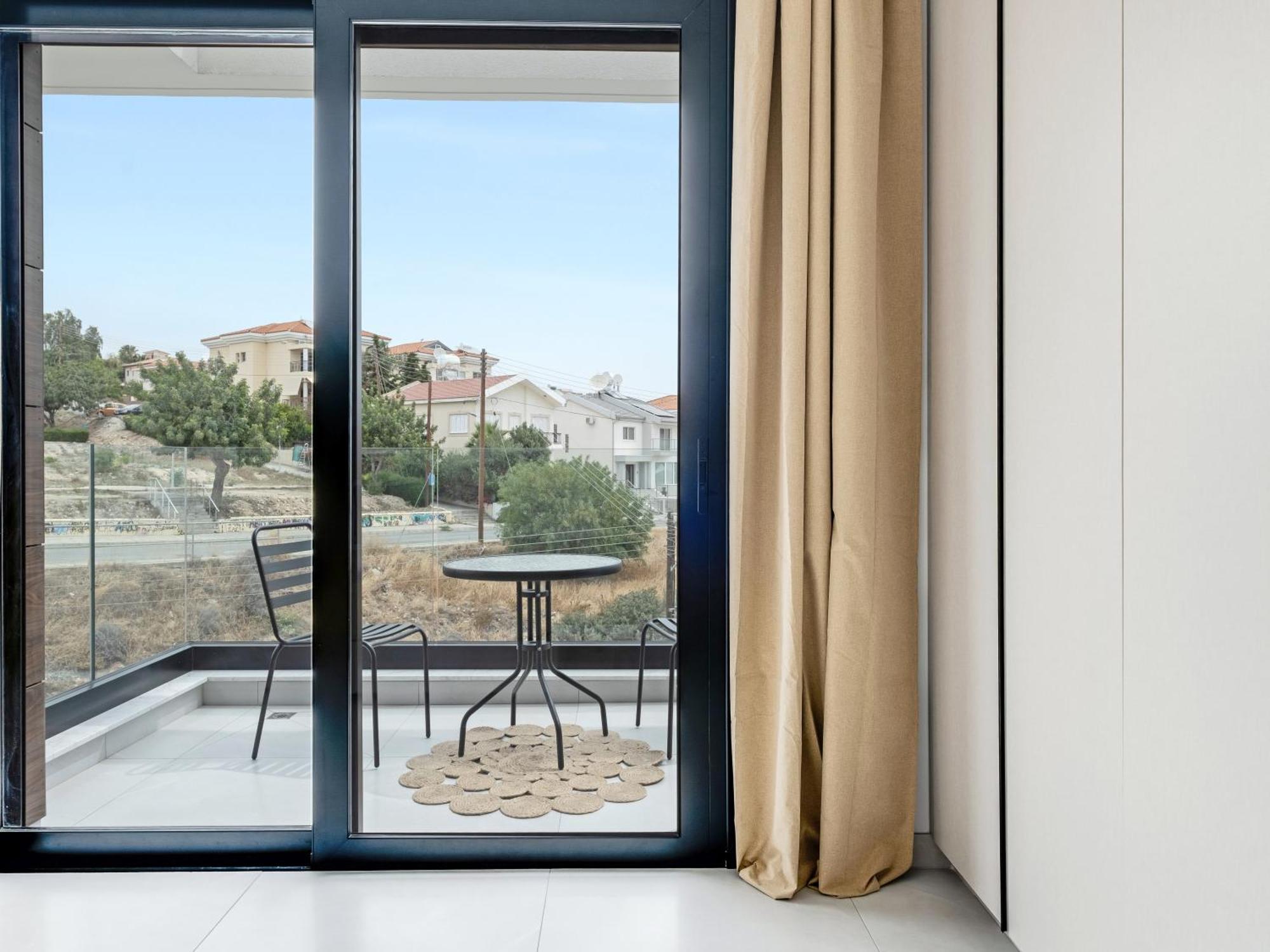 Sanders Elgio Limassol Quarto foto