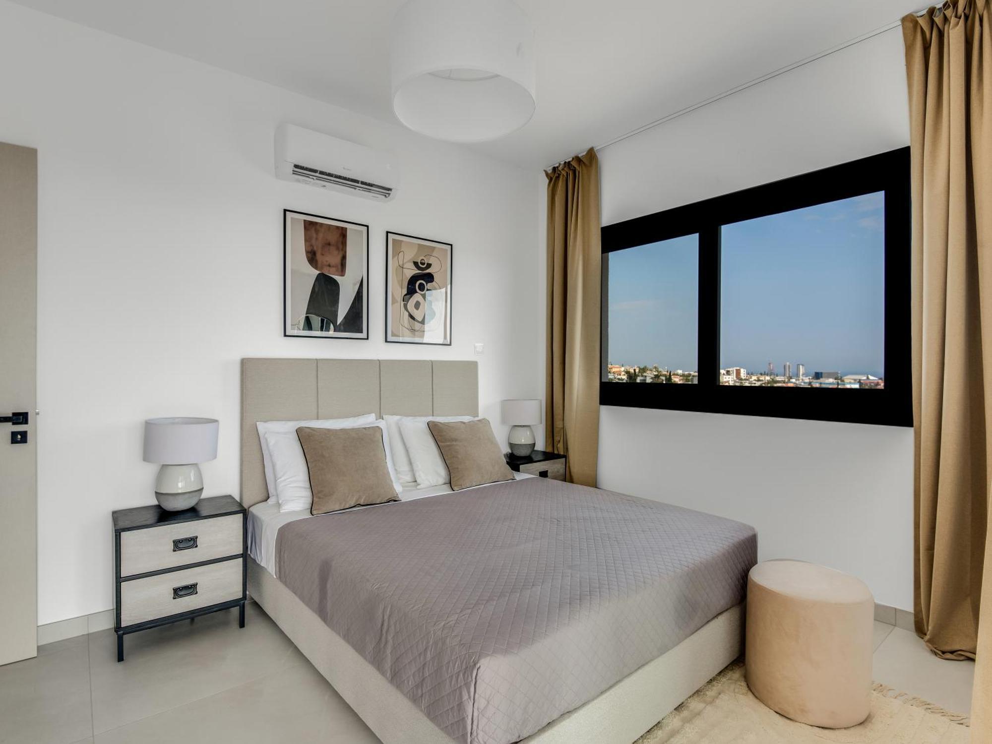Sanders Elgio Limassol Quarto foto