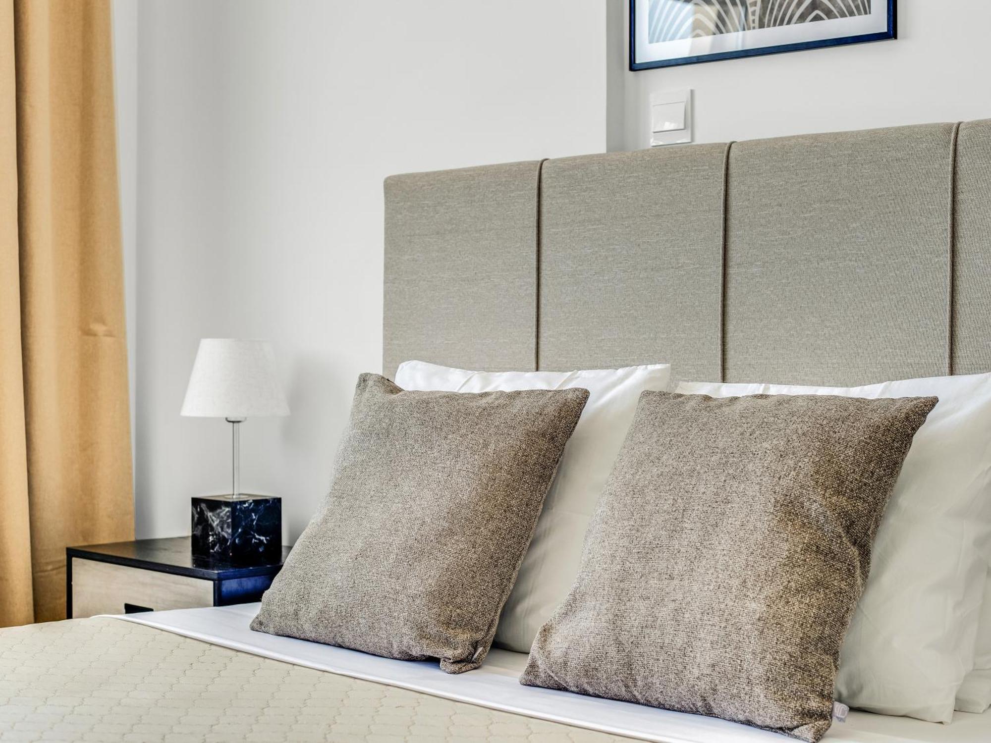 Sanders Elgio Limassol Quarto foto