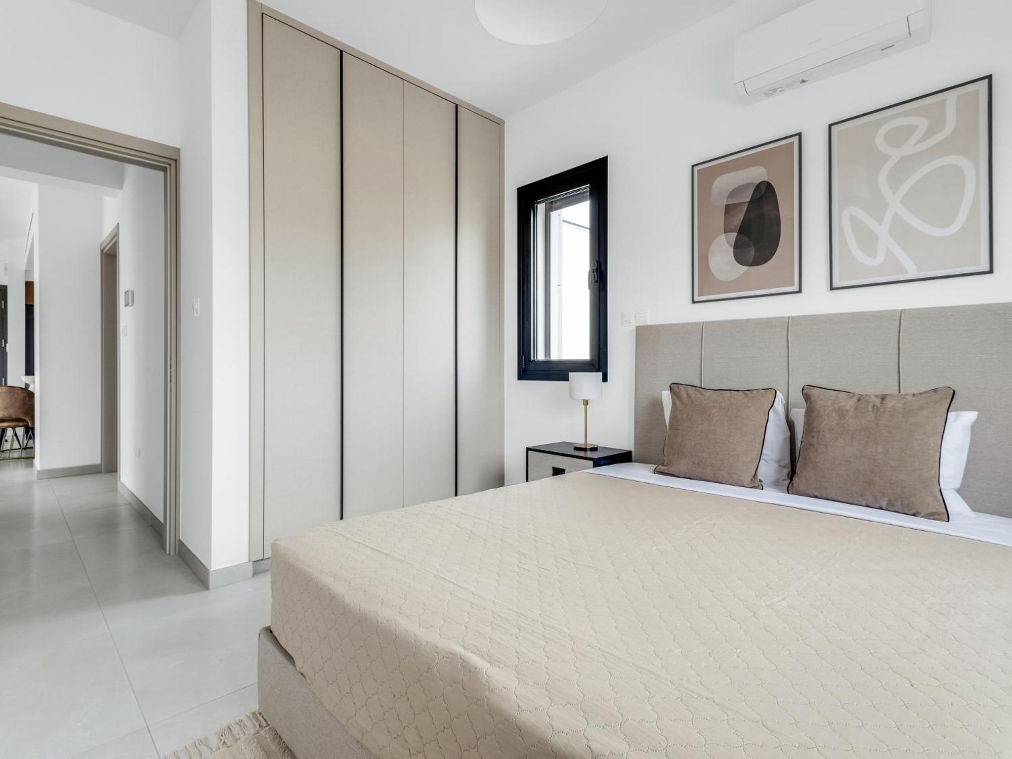 Sanders Elgio Limassol Quarto foto