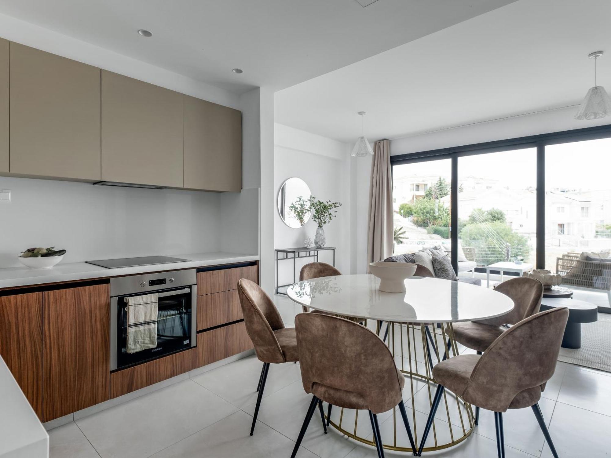 Sanders Elgio Limassol Quarto foto